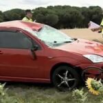 Imagen del coche que atropelló a los ciclistas.