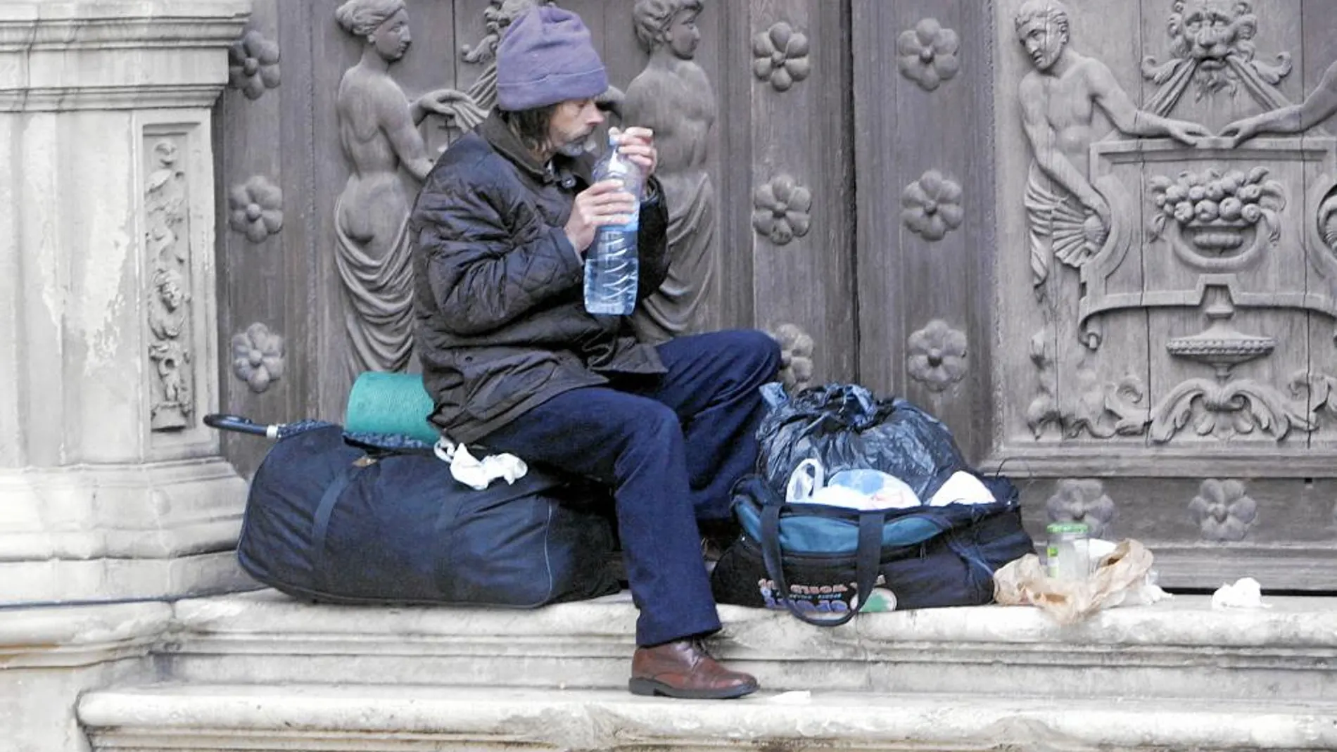 Cáritas atendió en 2012 a más de 5.000 personas sin hogar