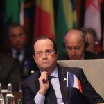 Hollande deshoja la margarita tras la debacle en las municipales