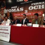 Imagen de la presentación del cartel anunciador del mano a mano entre José Tomás y Fernando Ochoa