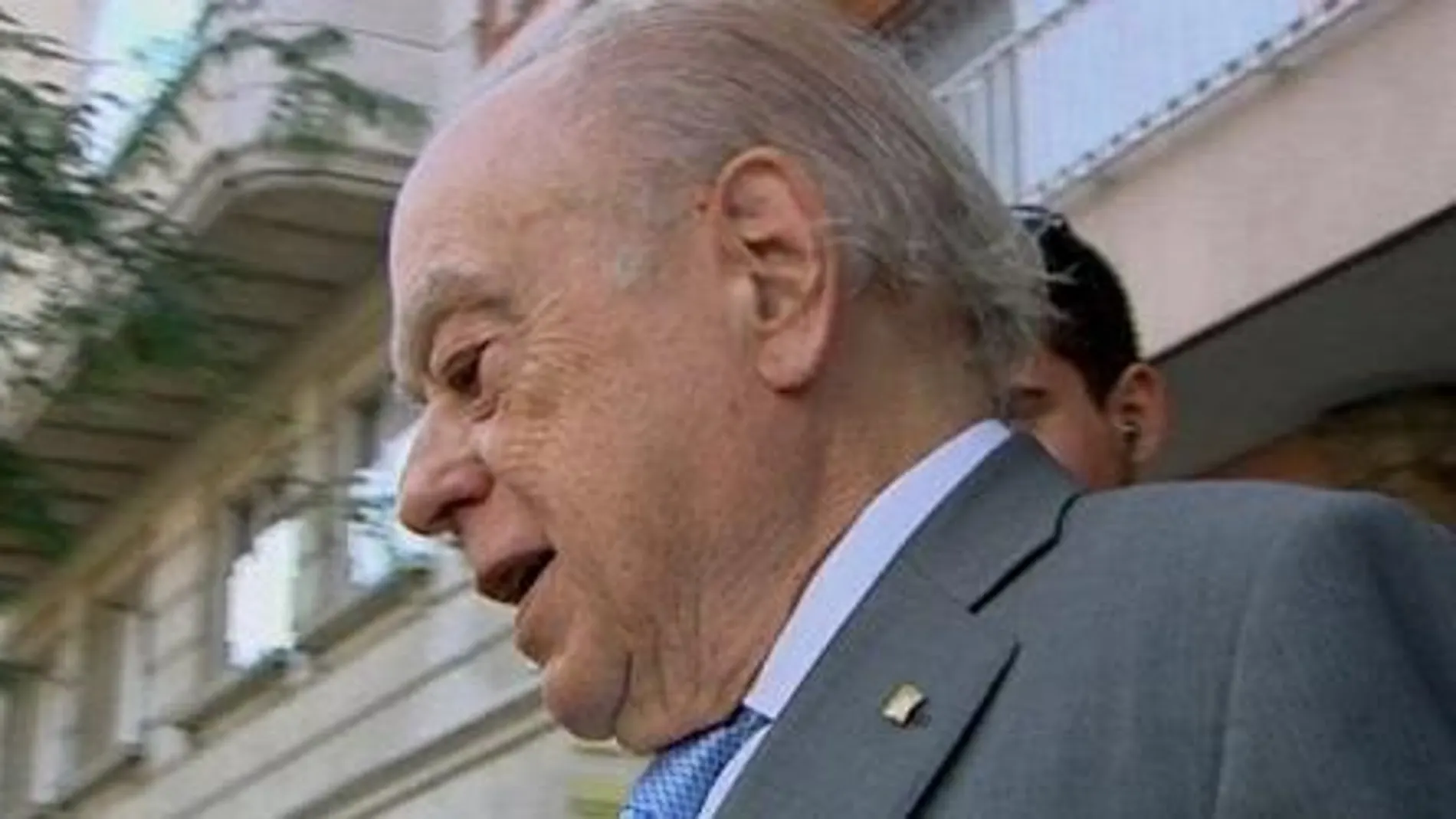 Jordi Pujol, a su salida de su domicilio en Barcelona.