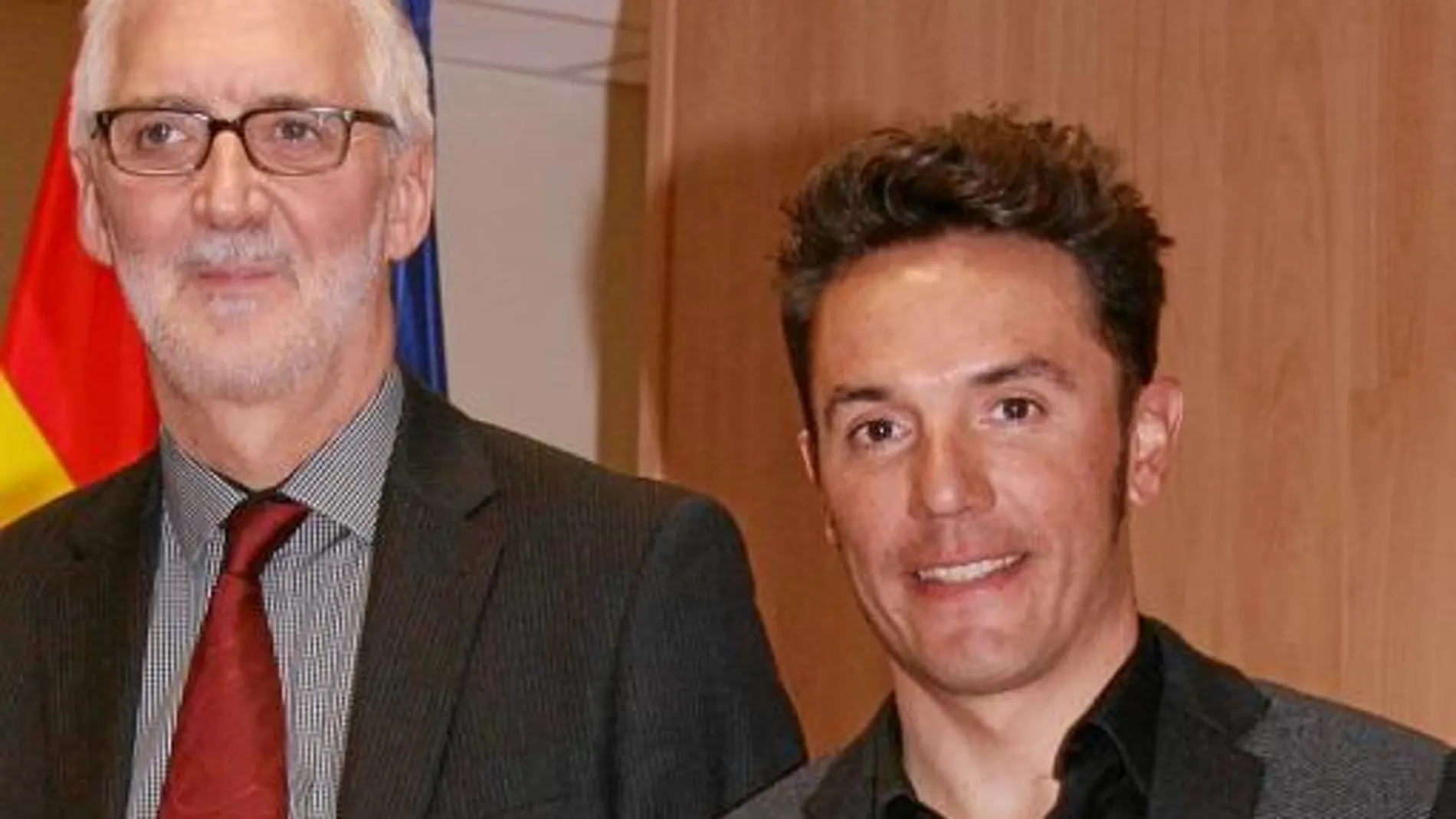 Purito recibe el premio como mejor ciclista del año