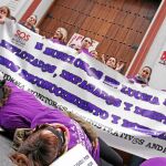 «Tirados» en la sede del PSOE-A