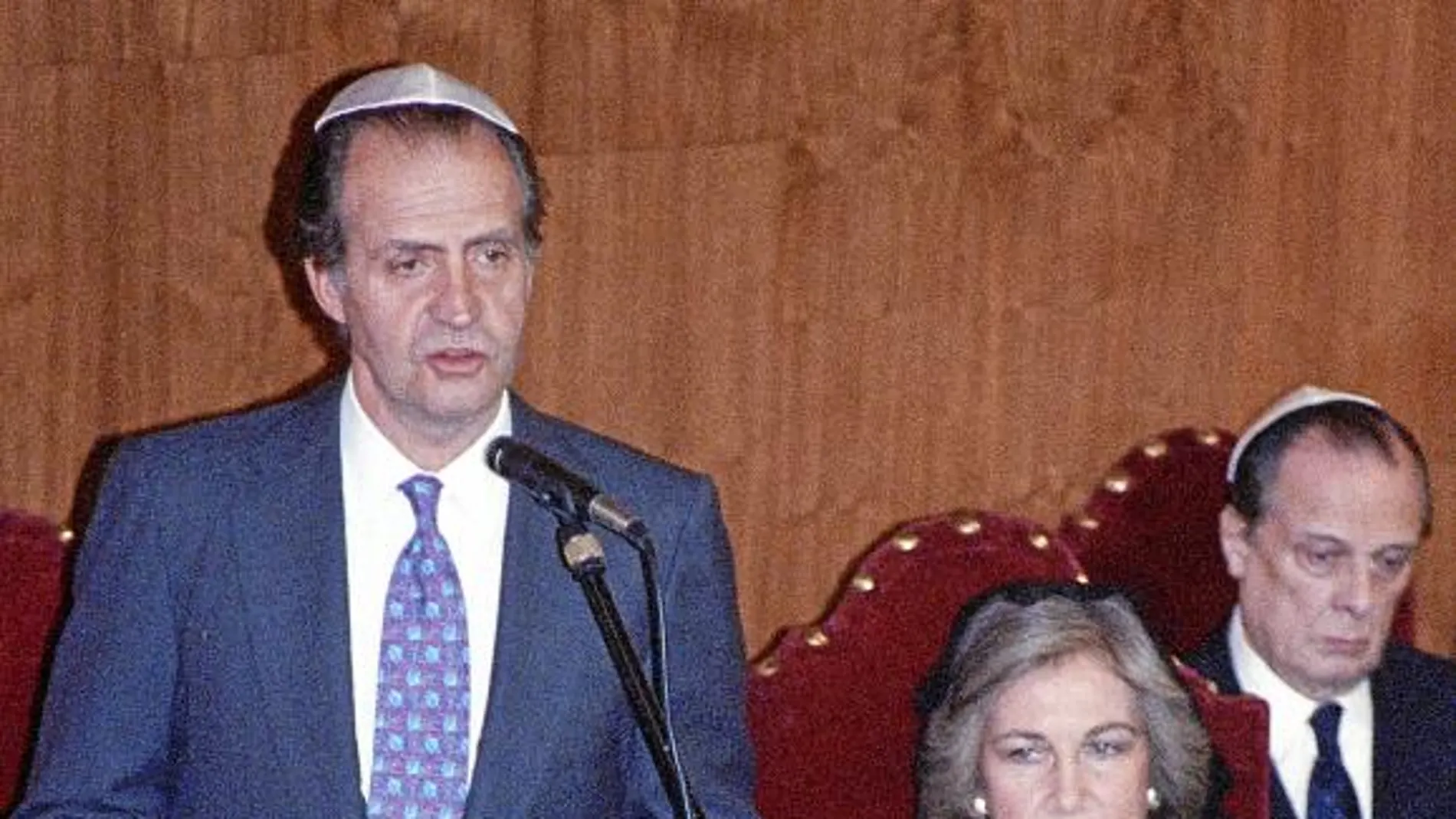 Imagen de archivo de Don Juan Carlos y la Reina Sofía, durante el 500 aniversario de la expulsión