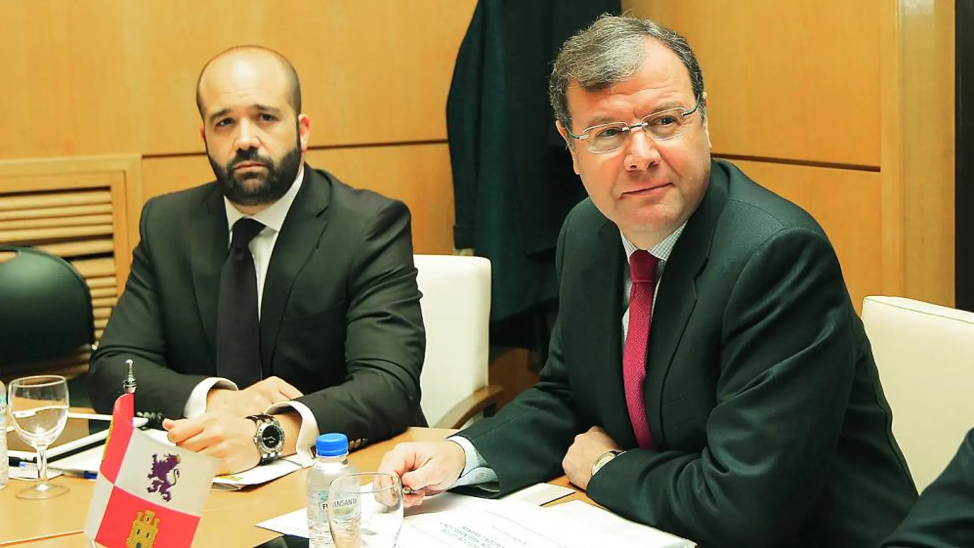 El consejero de fomento de la junta de Castilla y Leon, Antonio Silvan asiste a la Conferecnica sectorial de vivienda.