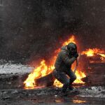 Imagen de los choques entre manifestantes y policías en Kiev.
