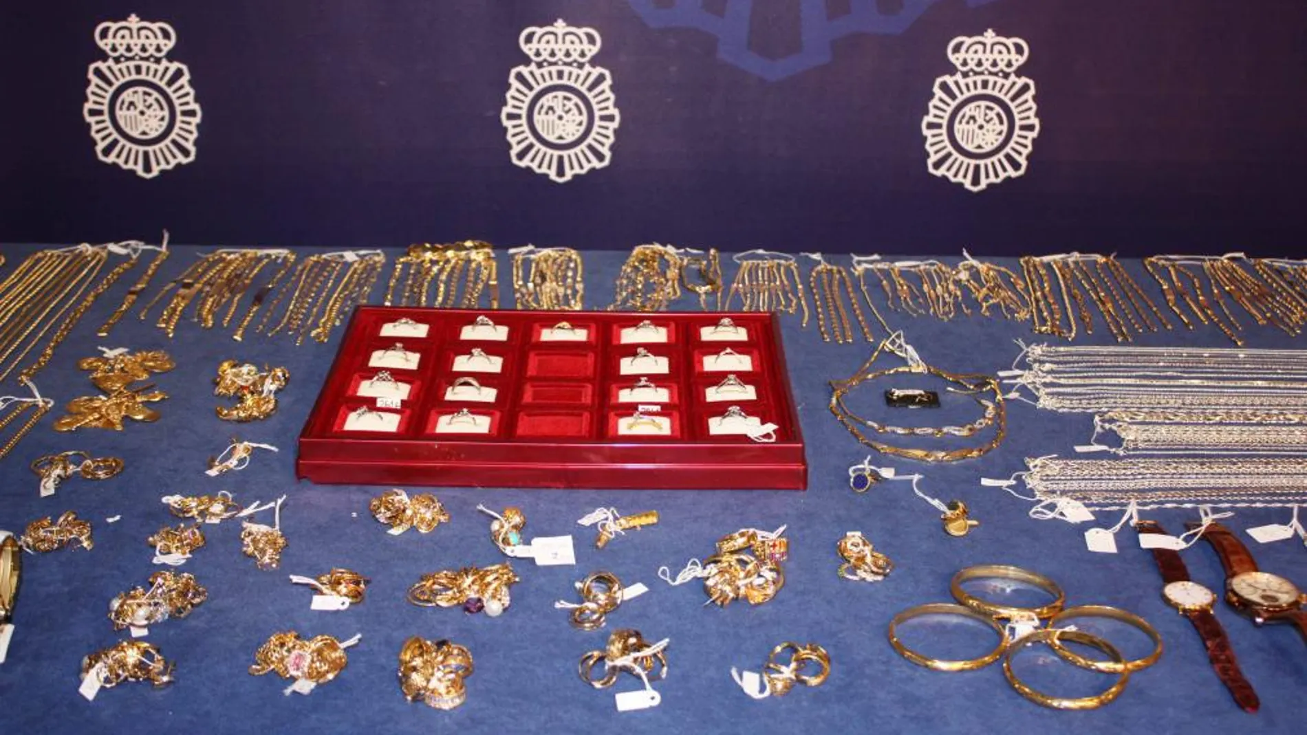 La Policía detiene en solo cinco horas a los autores de un atraco a una joyería en Madrid