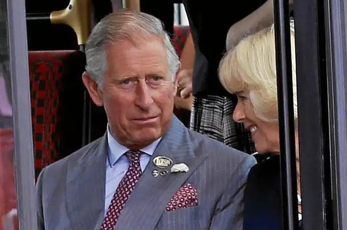 El príncipe Carlos desbanca a su hijo en la carrera al trono