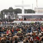 Decenas de miles de personas llenaron la Plaza Colón de Madrid y sus alrededores, un año más, para orar por la familia cristiana y reivindicar sus virtudes sociales
