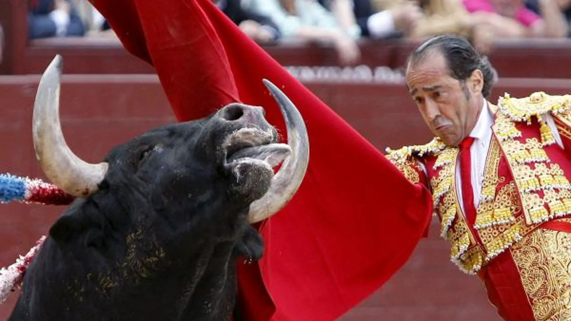 Arrancan las Ferias de San Juan en Alicante y Badajoz