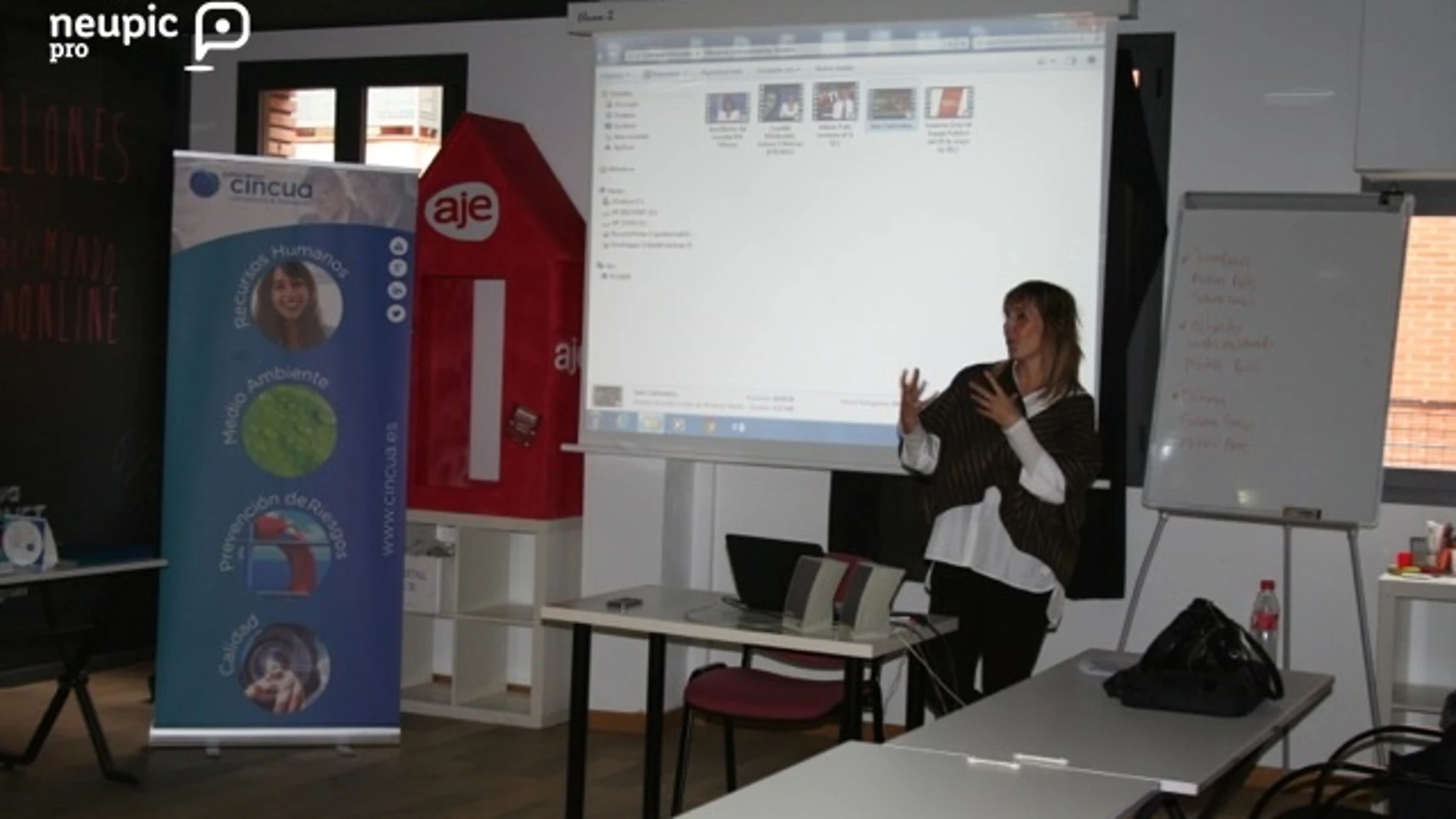 Paloma Conde, directora de Cincua, durante el taller.