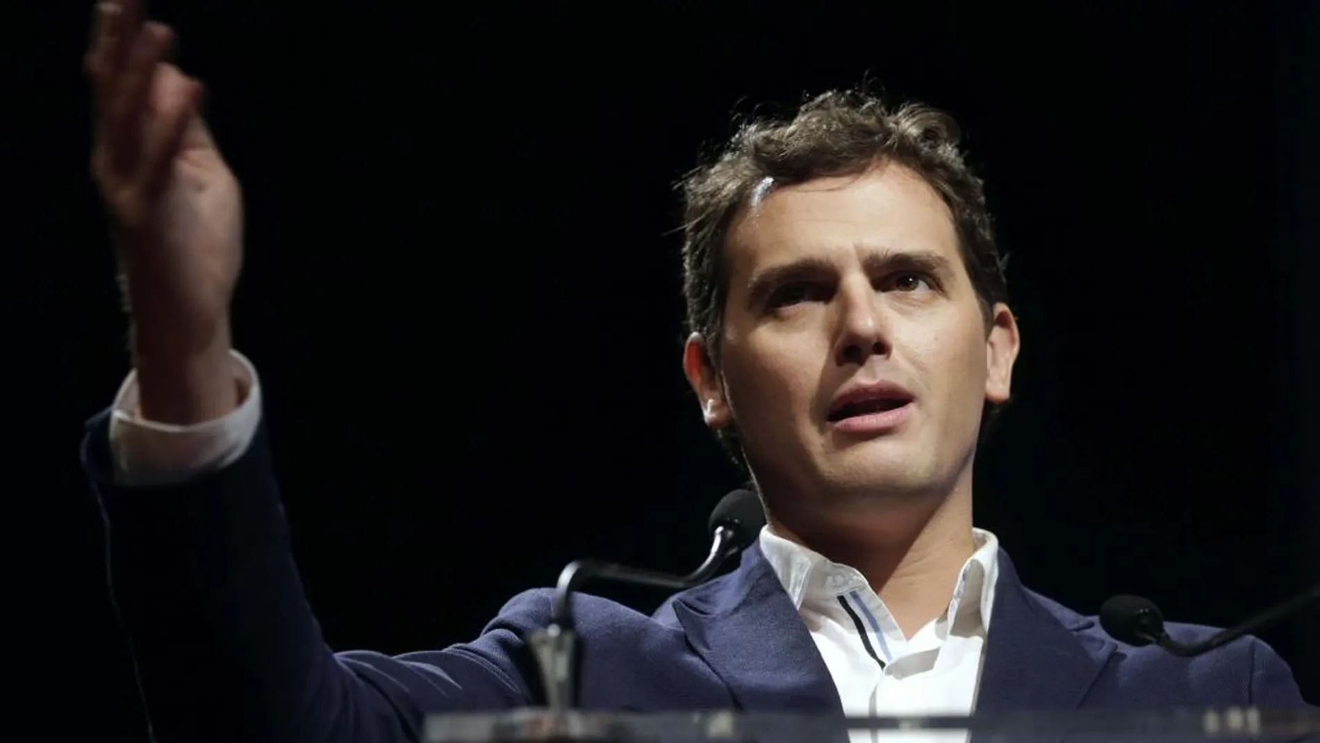 El presidente de Ciudadanos, Albert Rivera, durante su intervención en la convención municipal que celebra hoy el partido en Madrid