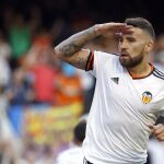Otamendi celebra su tanto.