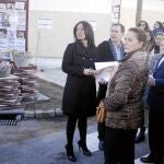 Zoido visitó ayer las obras que permitirán eliminar las barreras arquitectónicas en el barrio de Retiro Obrero