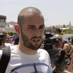 El extremo del Sevilla Aleix Vidal a su llegada a la Ciudad del Fútbol de Las Rozas, el pasado 1 de junio