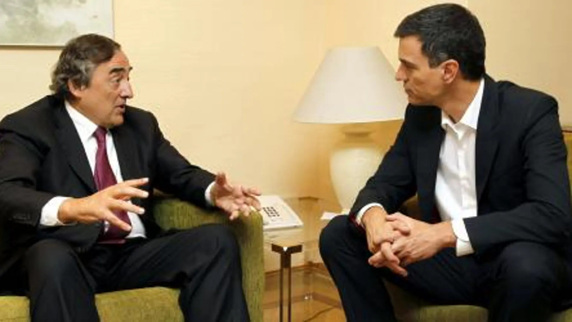 Pedro Sánchez se ha reunido hoy con el presidente de la CEOE, Juan Rosell.