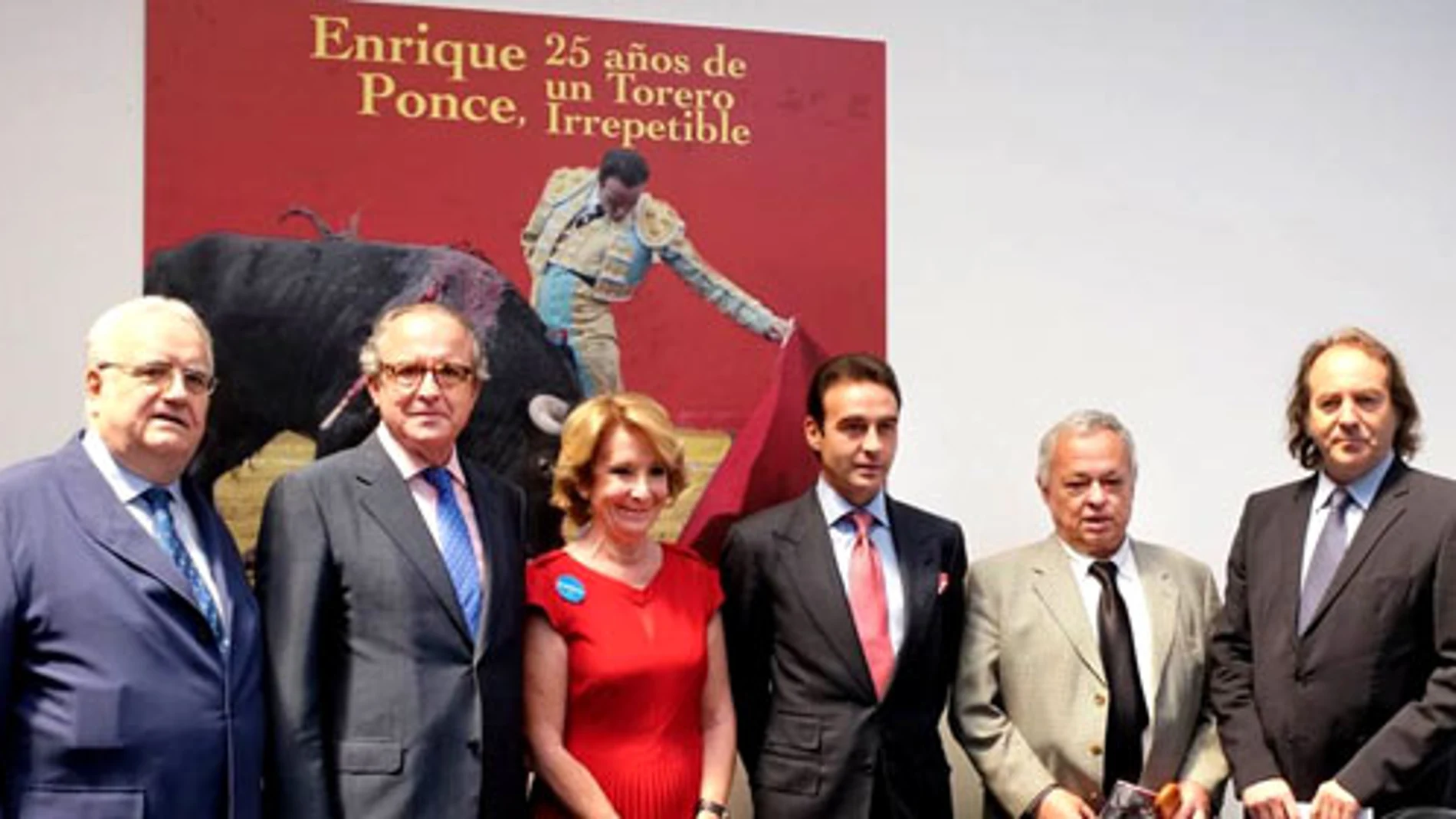 Esperanza Aguirre clausuró la exposición sobre Ponce