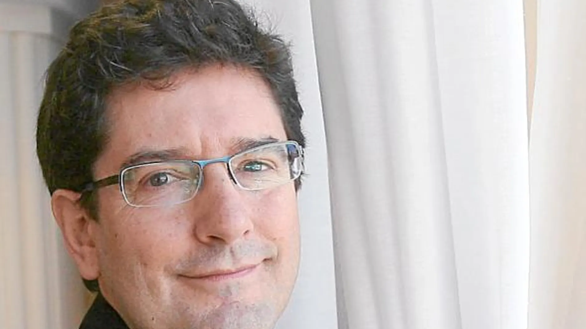Tienes que estar callada