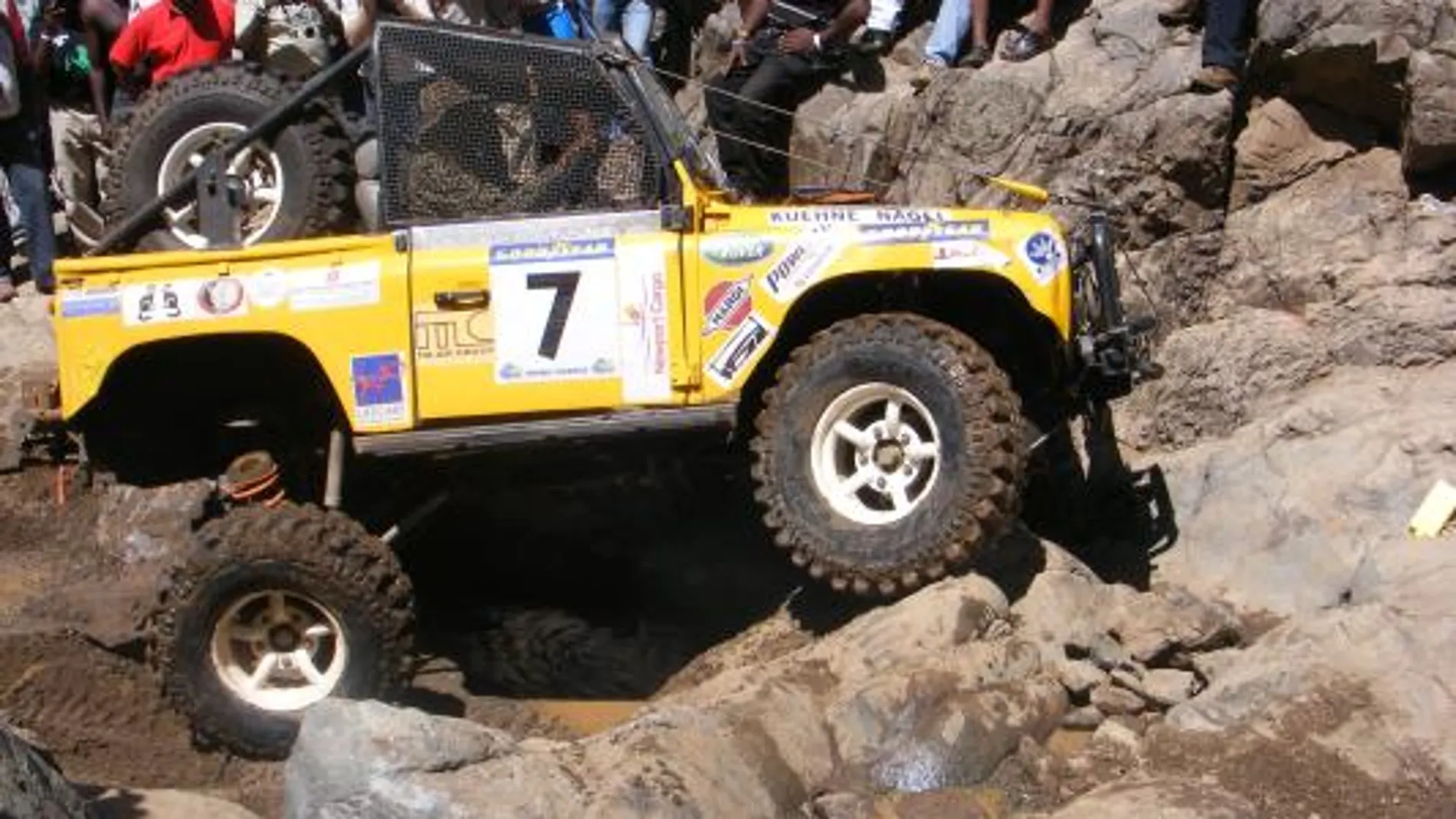 Una carrera de 4x4 para salvar al rinoceronte negro en Kenia