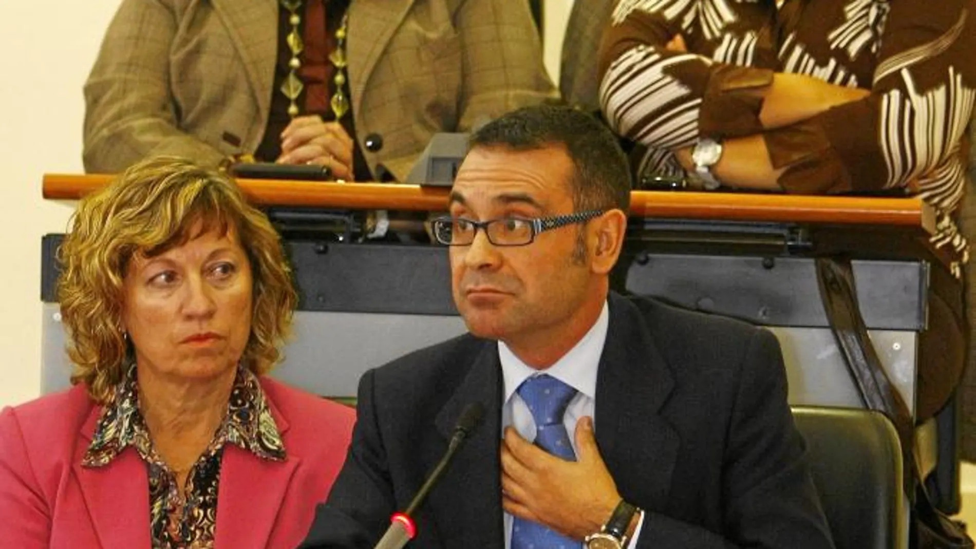 El alcalde de Parla, José María Fraile, durante un pleno