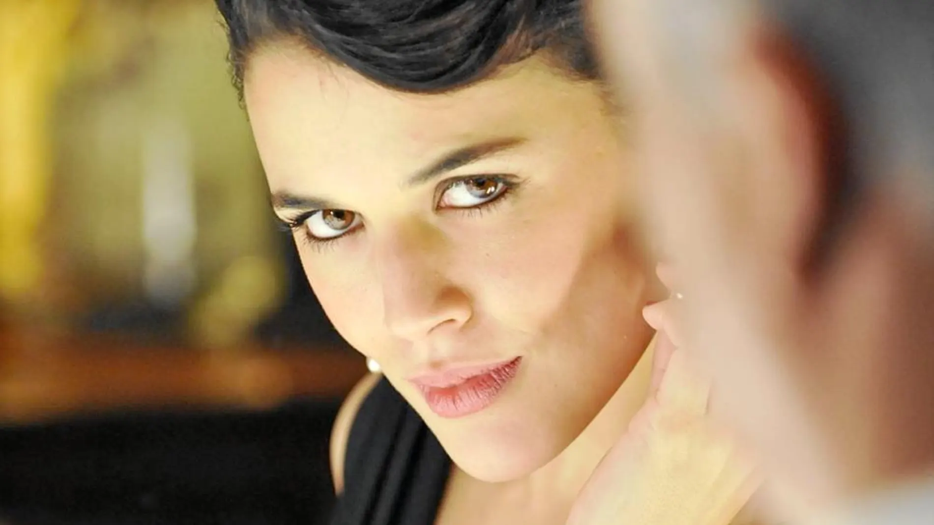 Adriana Ugarte, protagonista de «El tiempo entre costuras»