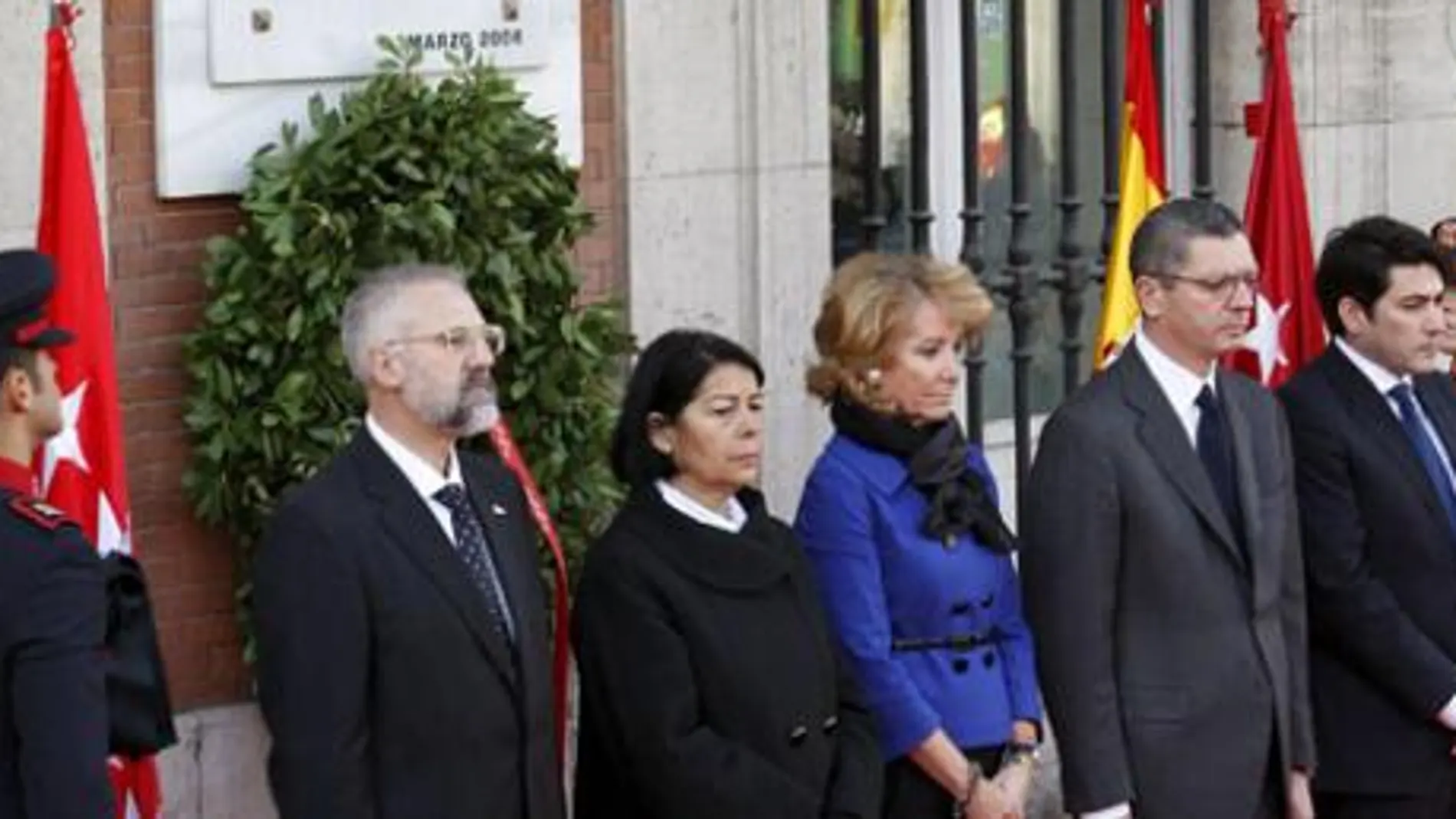 El PSOE pide perdón a las víctimas ofendidas por su ausencia al homenaje en Sol