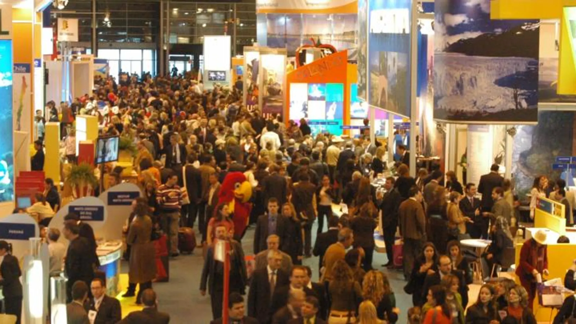 Imagen de un pabellóbn de la Feria de Turismo