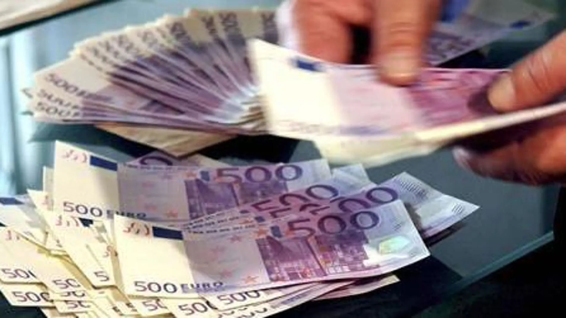 Los 20 españoles más ricos tienen lo mismo que los 14 millones más pobres