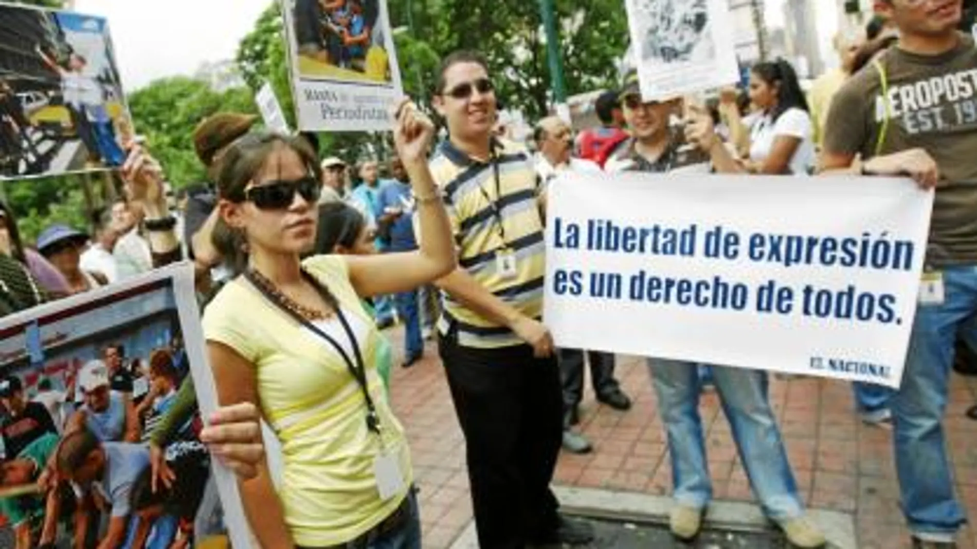 Periodistas venezolanos se manifestaron en 2009 contra la persecución chavista