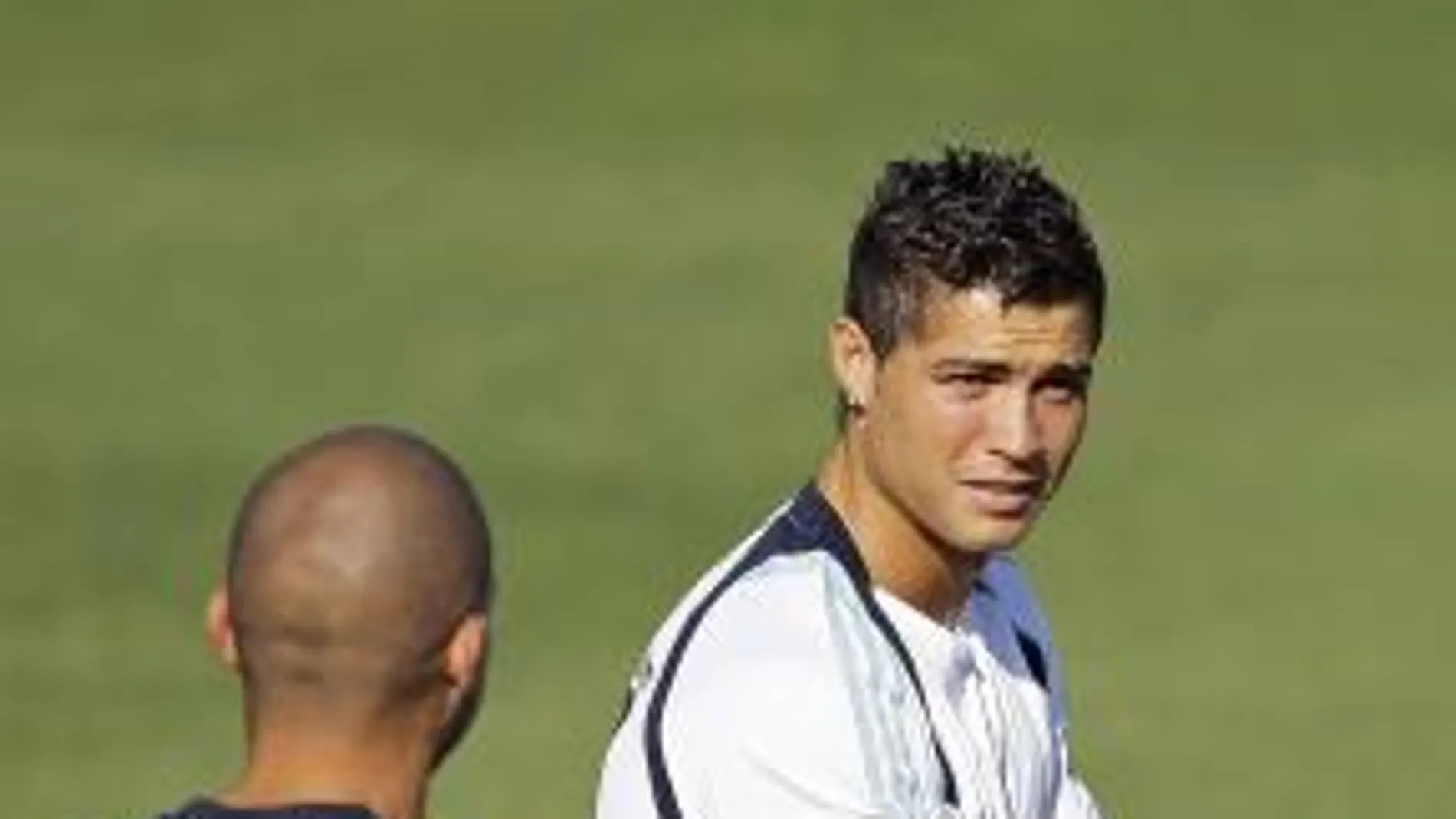 Cristiano Ronaldo ya entrena con el Real Madrid