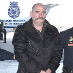 Fotografía facilitada por el Ministerio del Interior de la llegada desde Francia del etarra José Lorenzo Ayestarán Legorburu, alias Fanecas