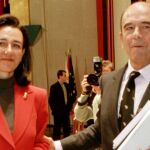 El presidente del Banco Santander, Emilio Botin, junto a su hija Ana Patricia,en una imagen de archivo
