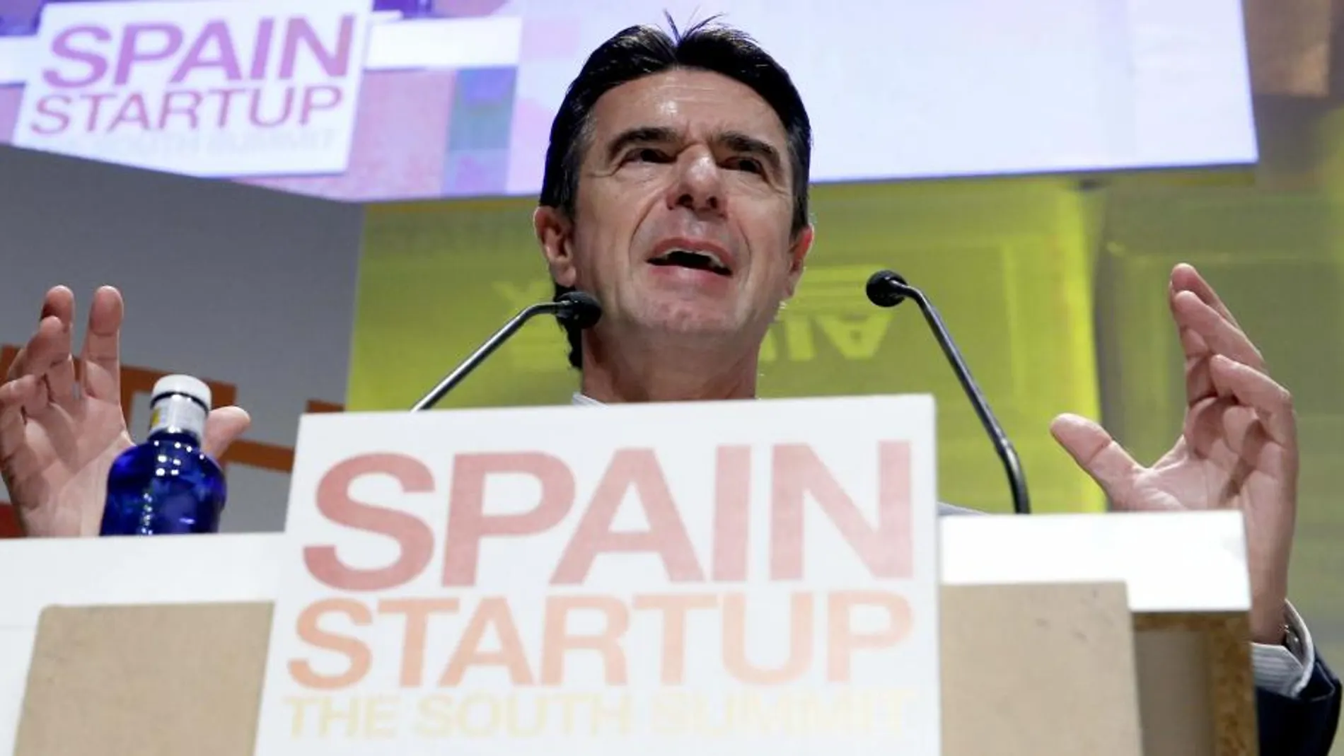 El ministro de Industria, José Manuel Soria, durante la "Spain Startup The South Summit", en La Plaza de las Ventas de Madrid.