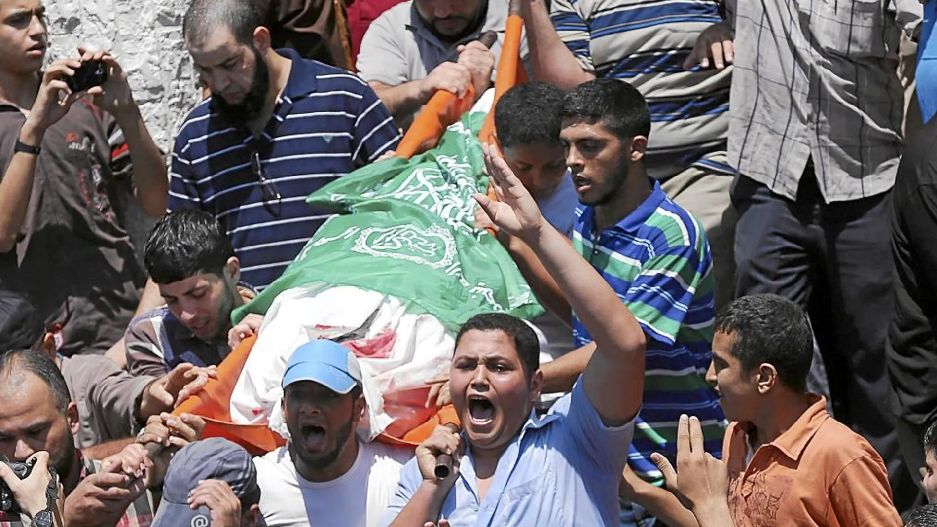 El Ejército israelí. Confirmó el ataque a 110 objetivos terroristas en la Franja de Gaza desde la ruptura de la tregua el martes por la tarde.