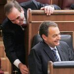 Rodríguez Zapatero ayer en el Congreso junto a José Antonio Alonso