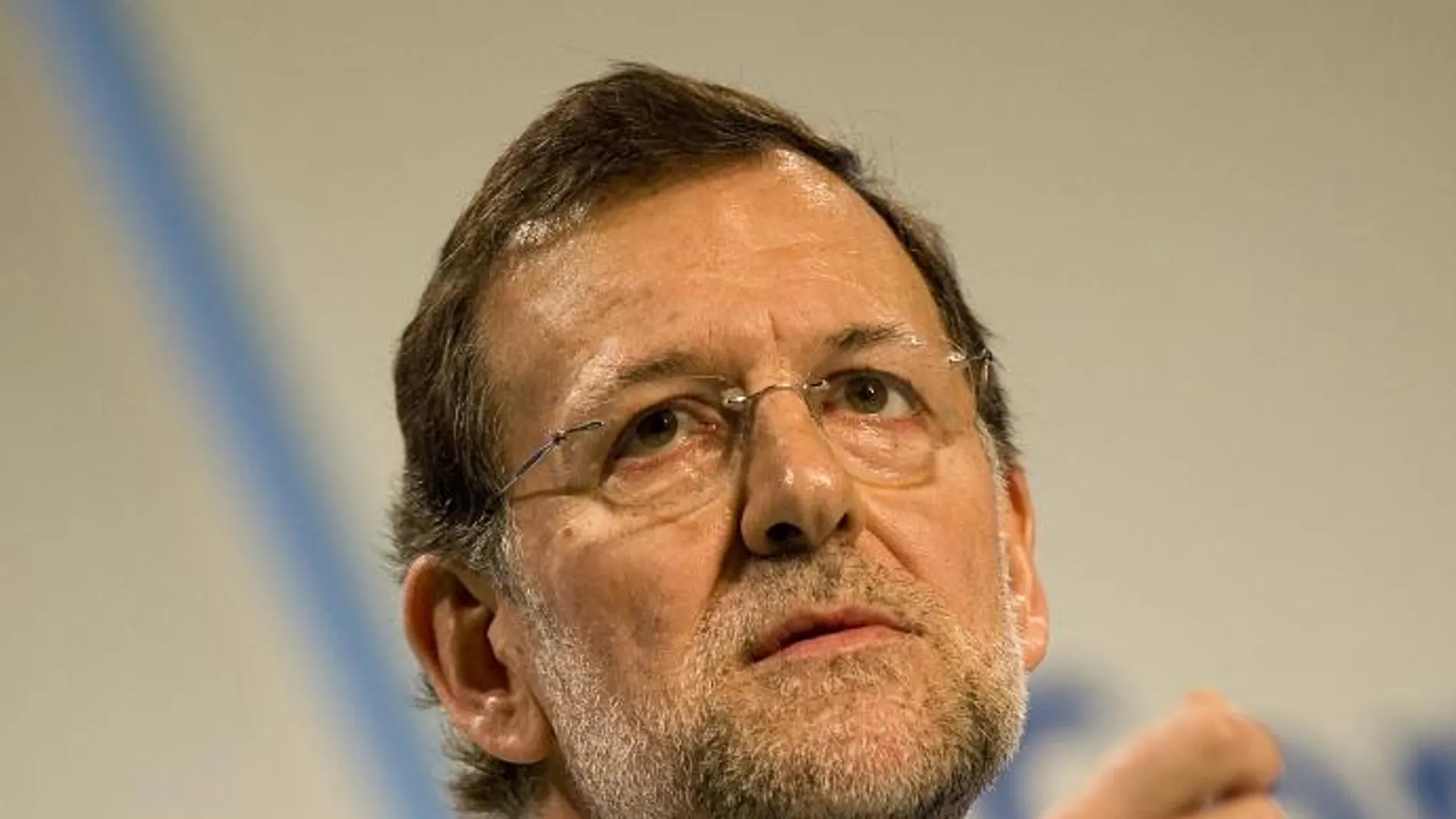 Rajoy impone unidad a barones y ministros para cerrar la crisis