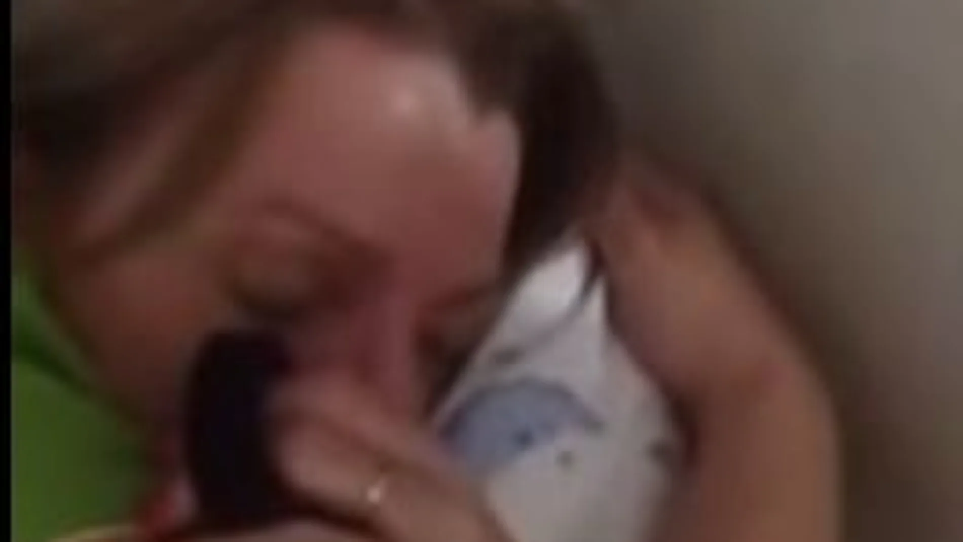 La mujer que ronca «como un avión», el vídeo que arrasa en la red