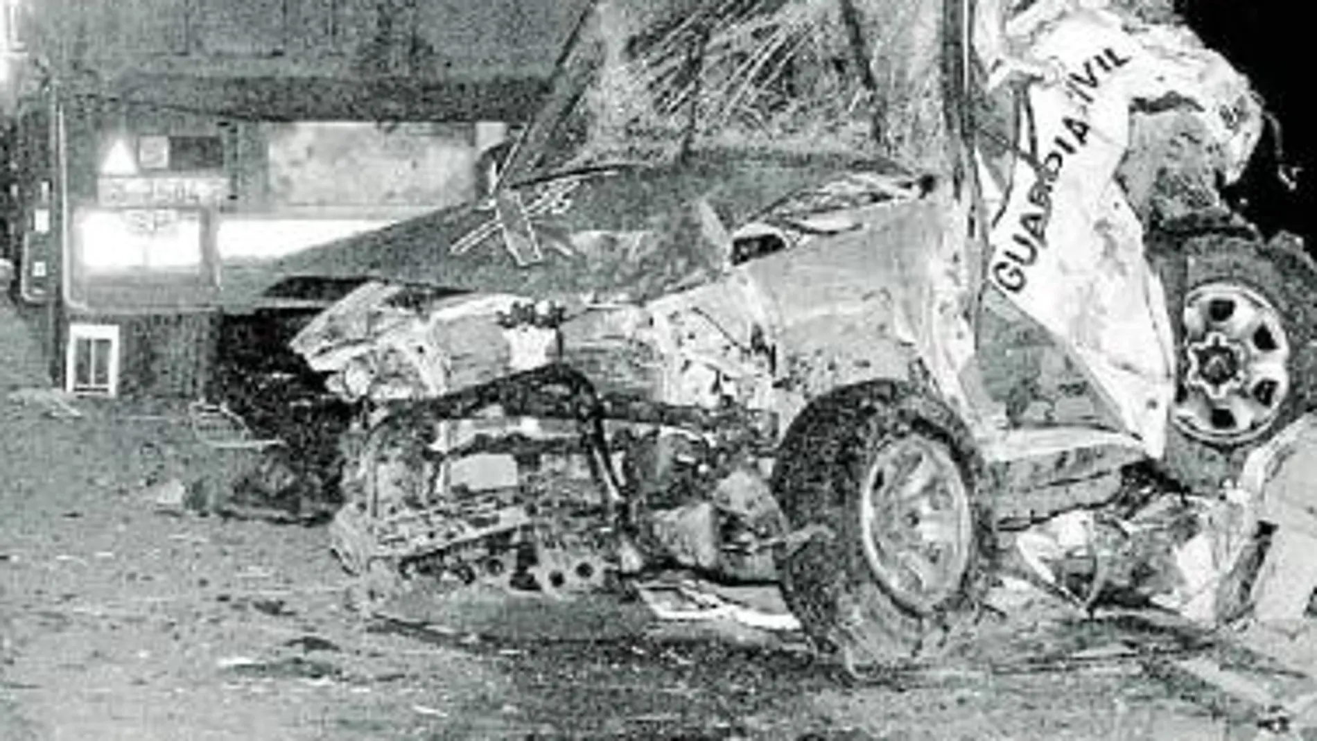 El accidente se produjo a las tres de la mañana del 8 de marzo de 2005 cuando los agentes estaban en un control antiterrorista en la A-1