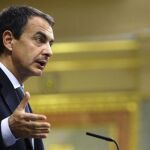 Zapatero a Rajoy: «Han pasado del España se rompe al España se hunde»