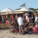 Los chiringuitos reivindican el cuidado de la costa