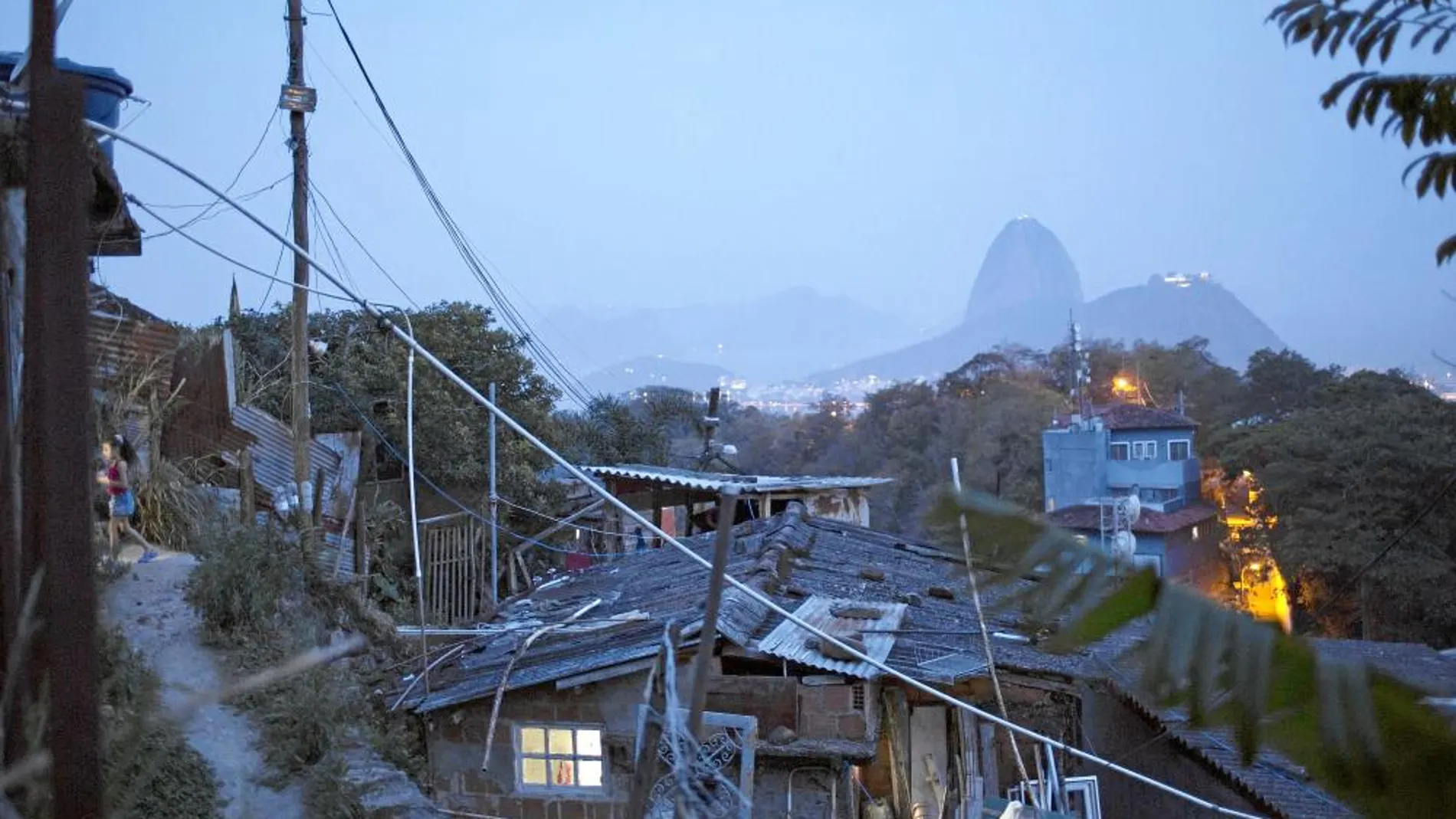 Vista de Dona Marta, una de la principales favelas que rodean Río de Janeiro
