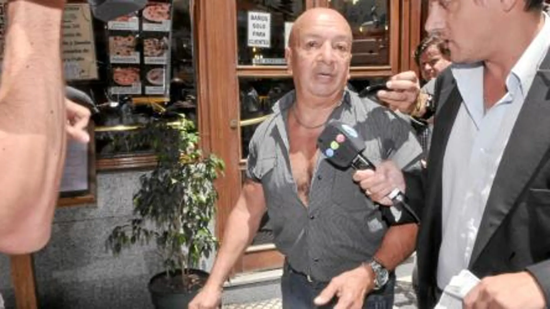 El cerrajero que abrió la puerta de la casa de Nisman dijo que la puerta de servicio estaba abierta