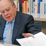 La oficina de Pujol en el paseo de Gràcia número 39 de Barcelona permanece cerrada, pero el despacho aún conserva pertenencias del ex president