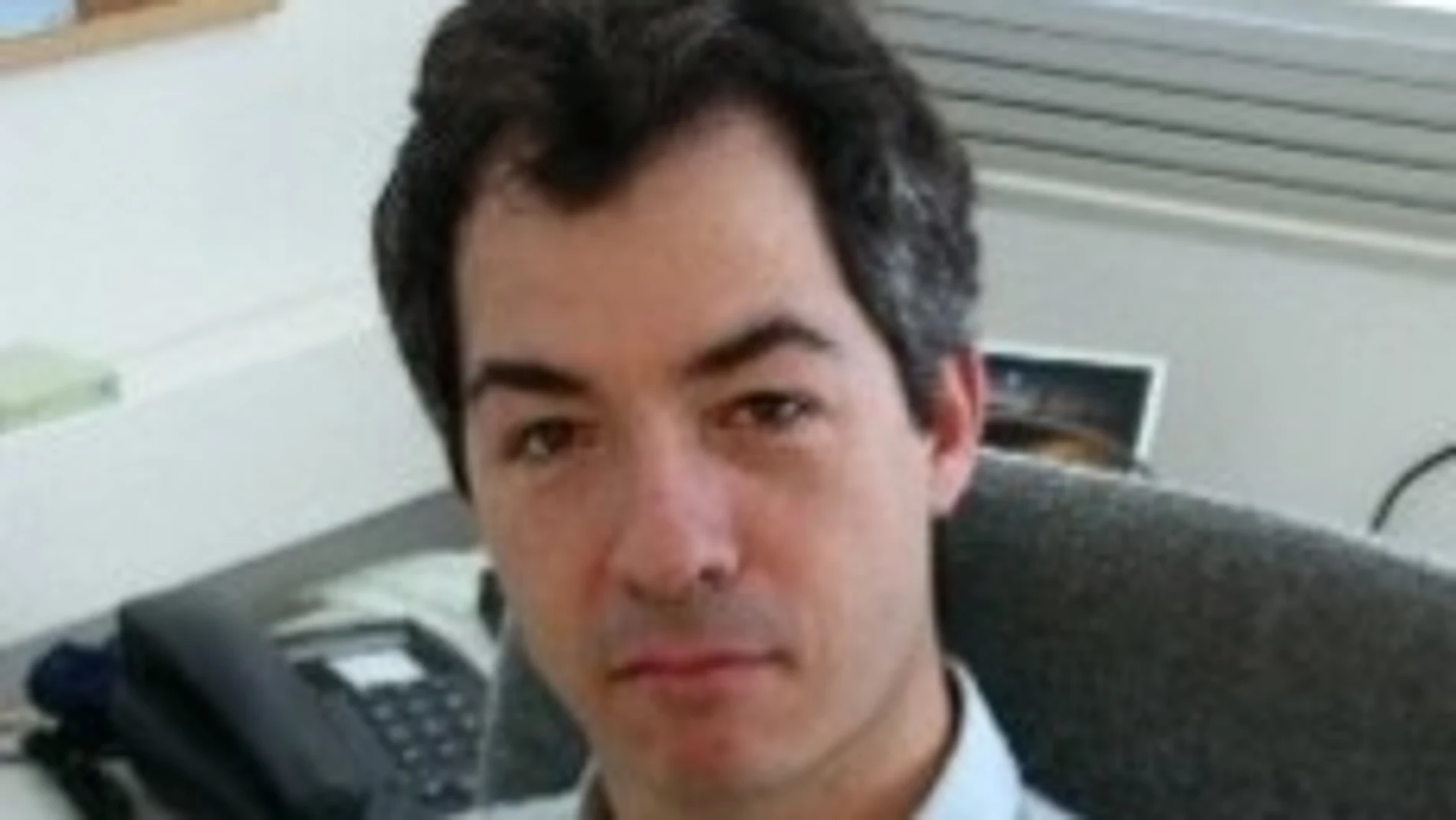 El investigador del CSIC Eduardo R. Hernández, del Instituto de Ciencia de Materiales de Madrid.