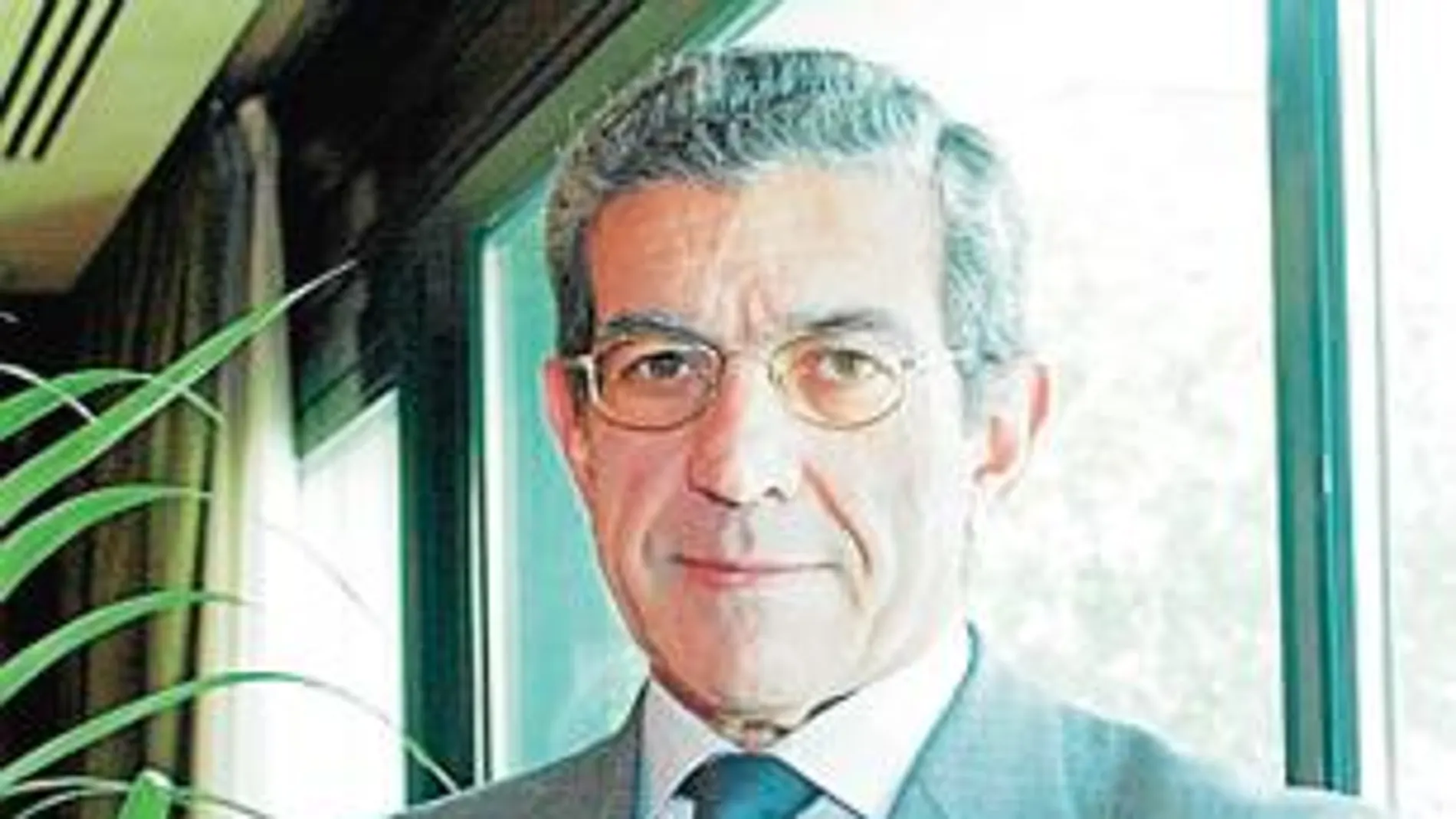El presidente de Unicaja sale reforzado del conato de fusión