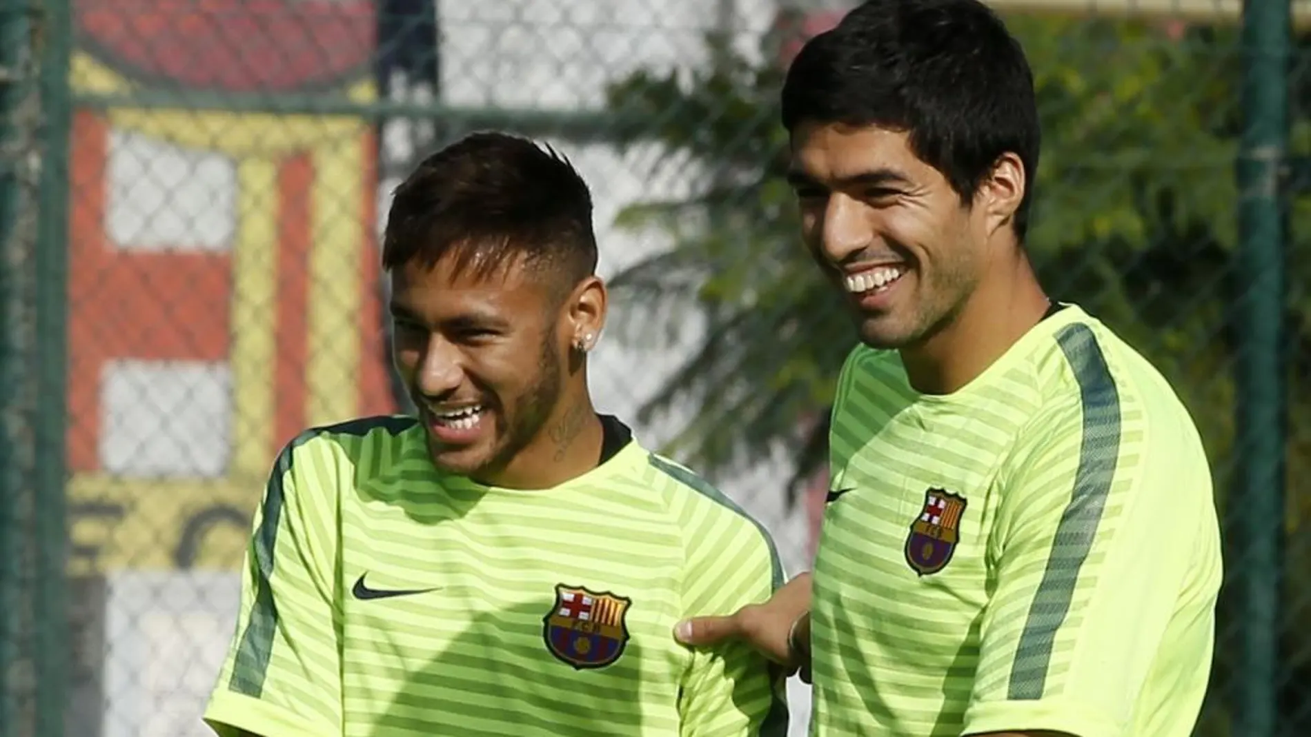 Neymar y Luis Suárez, durante el entrenamiento de hoy
