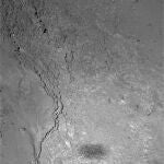 La nave Rosetta envía una foto de su propia sombra sobre el cometa 67P