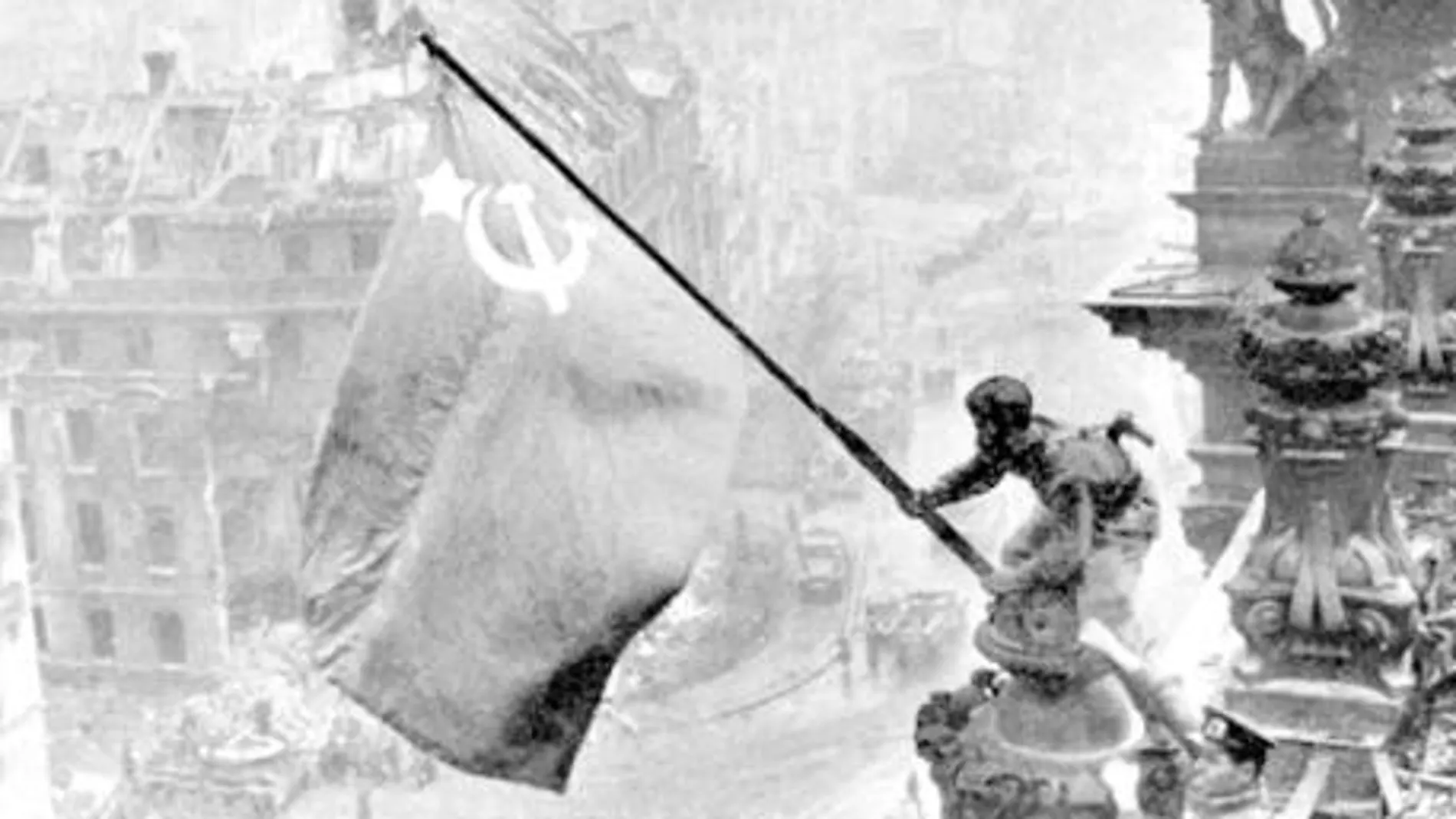 Los rojos toman Berlín: Las memorias del mariscal que derrotó a Hitler