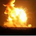  Explota durante el lanzamiento un cohete no tripulado de la NASA