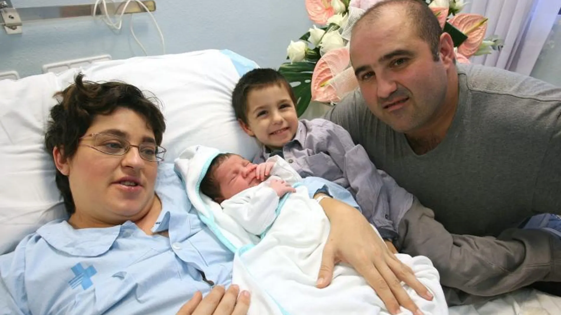 Noelia nació cuando pasaban 32 segundos de la medianoche, en el hospital Verge de la Cinta de Tortosa (Tarragona).